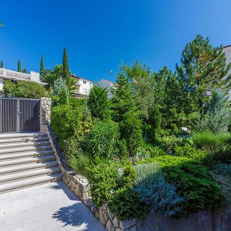 Apartments Loncaric Crikvenica Exterior photo
