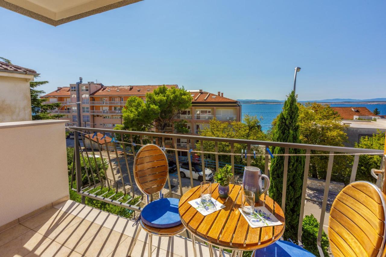 Apartments Loncaric Crikvenica Exterior photo