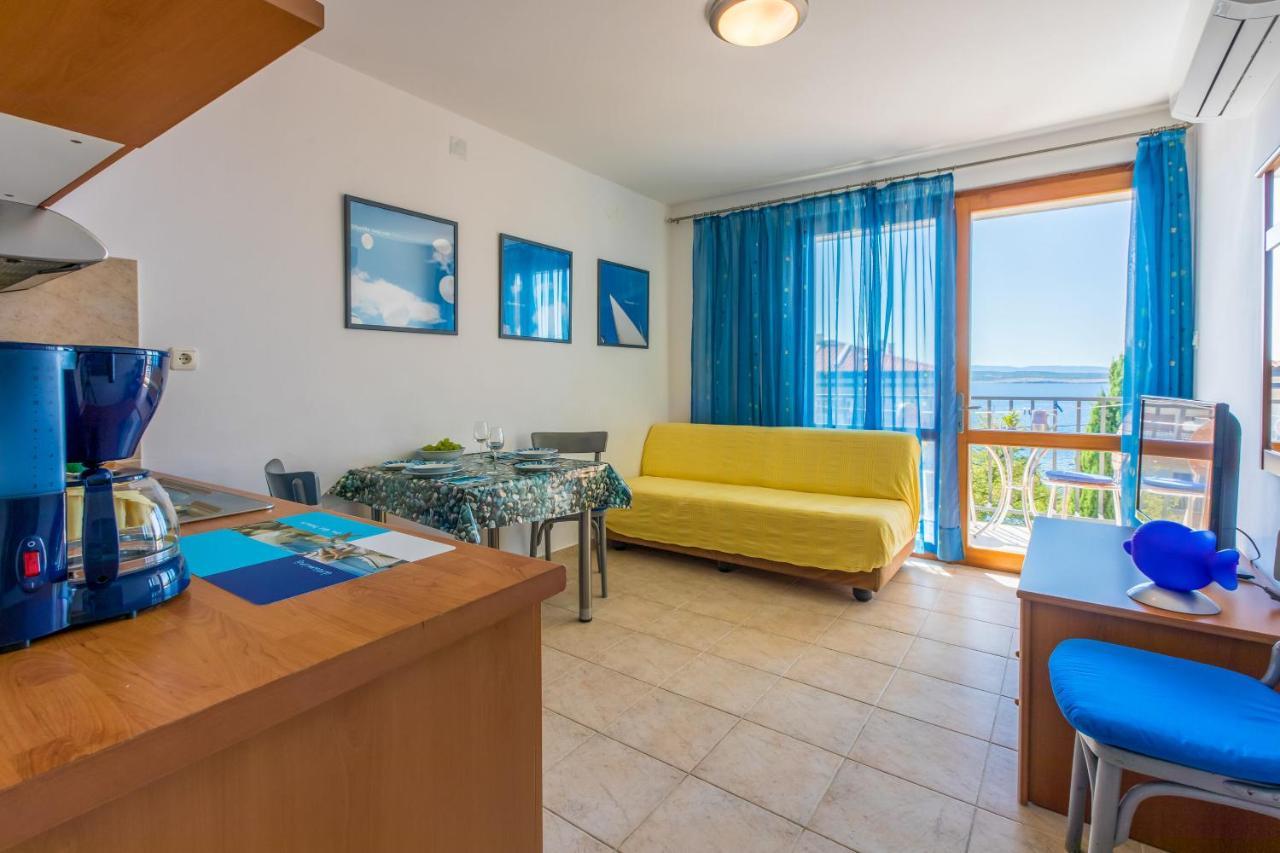 Apartments Loncaric Crikvenica Exterior photo