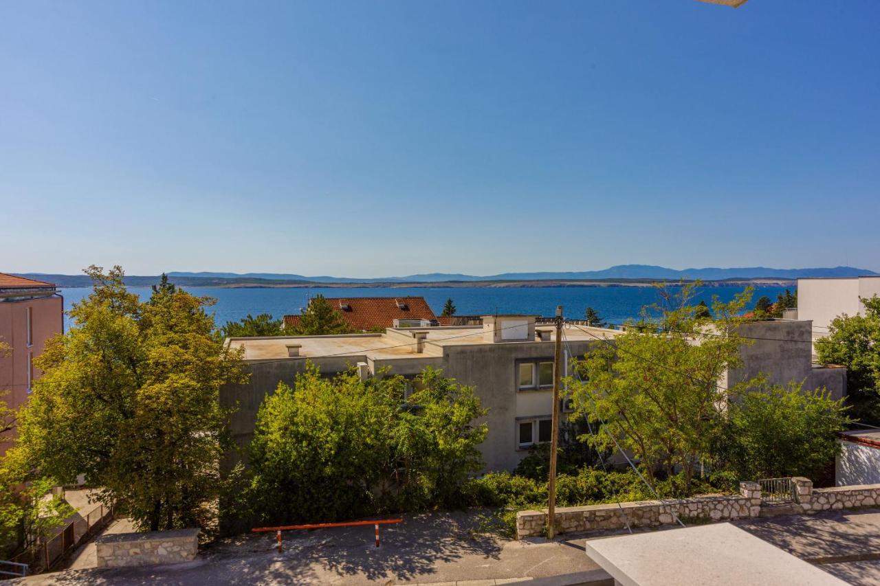 Apartments Loncaric Crikvenica Exterior photo