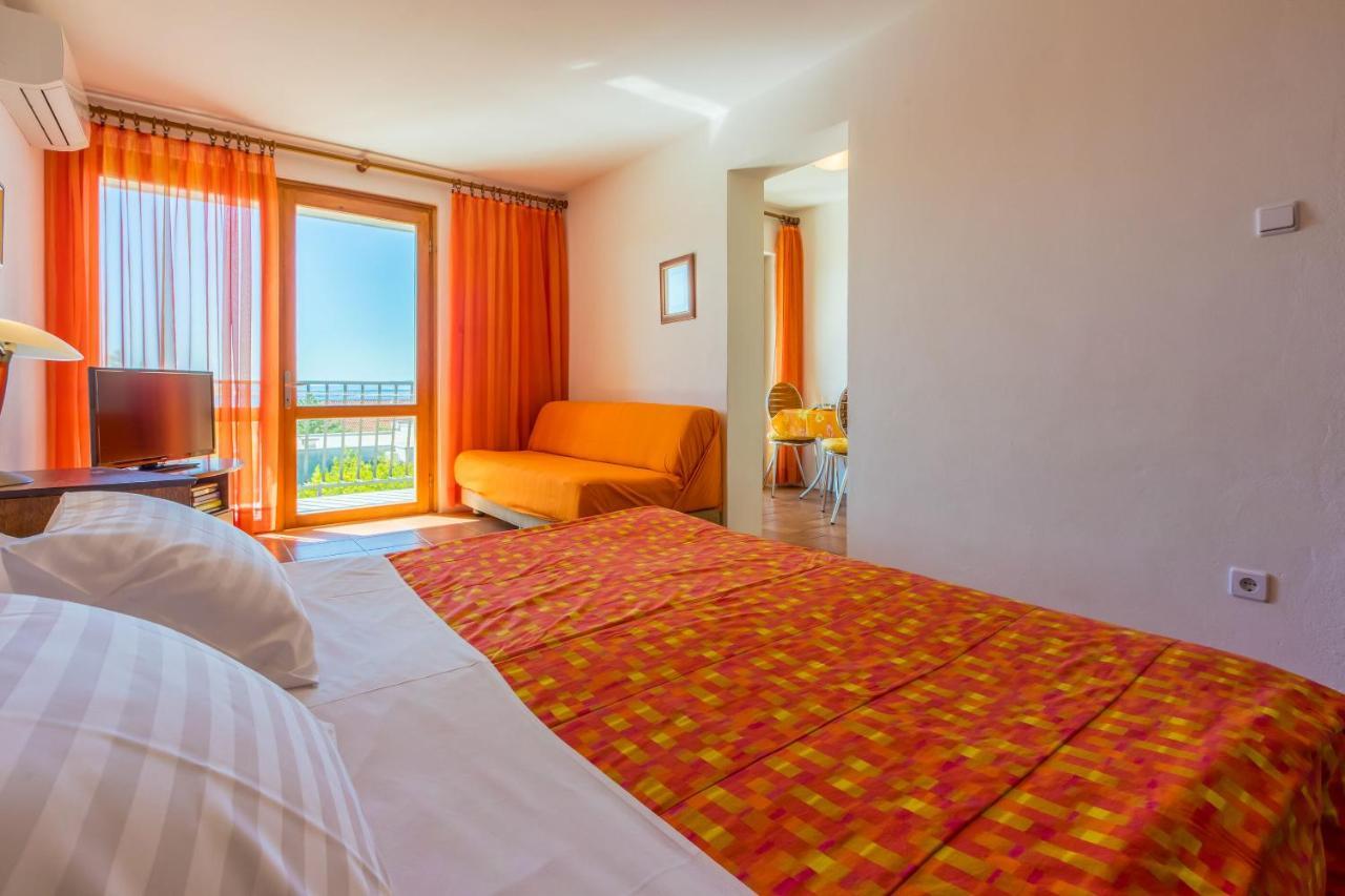 Apartments Loncaric Crikvenica Exterior photo