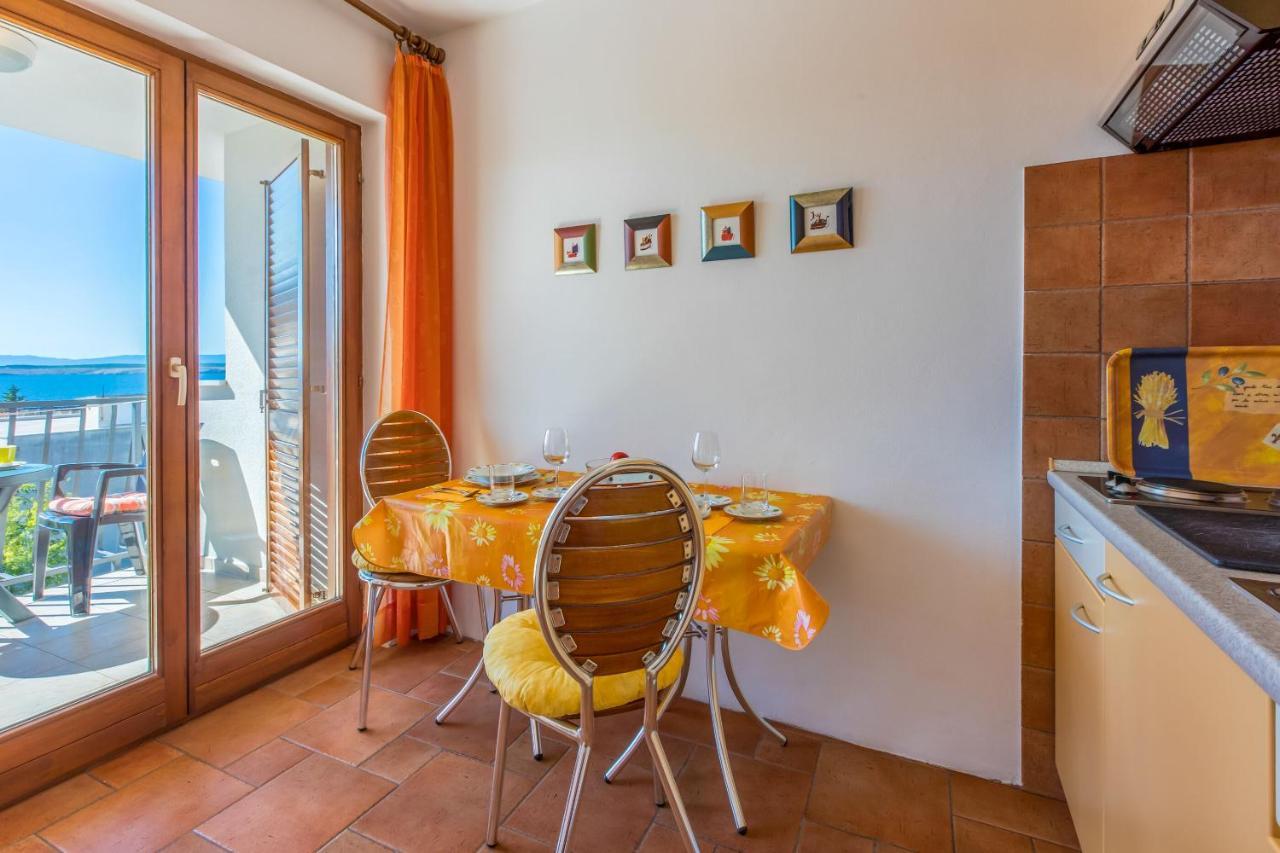 Apartments Loncaric Crikvenica Exterior photo