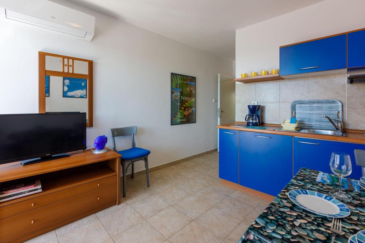 Apartments Loncaric Crikvenica Exterior photo