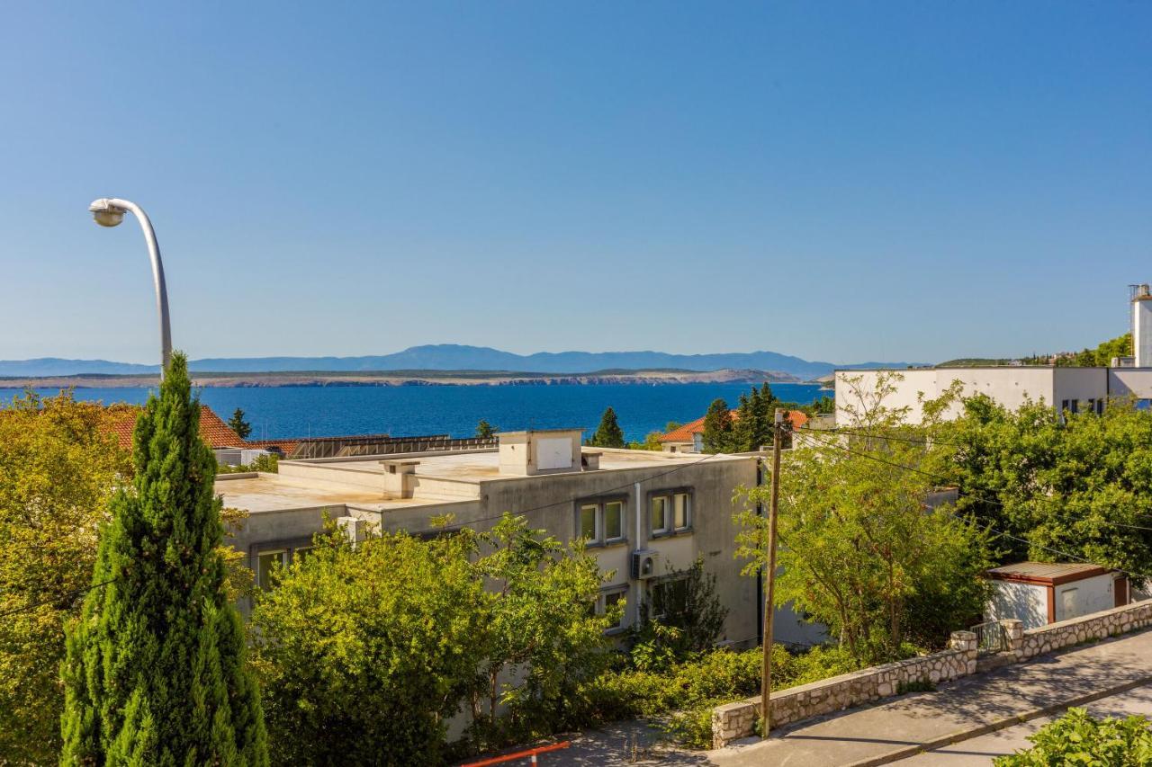 Apartments Loncaric Crikvenica Exterior photo