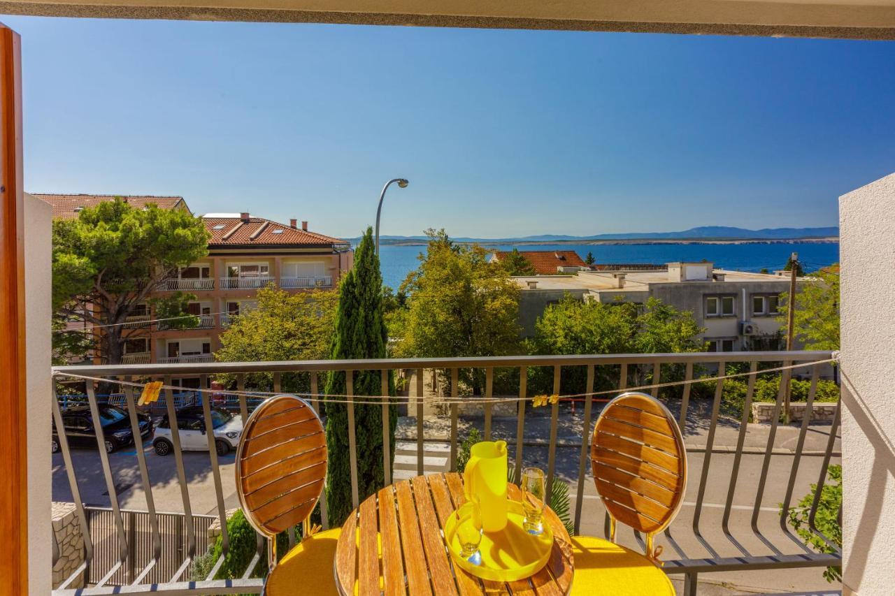Apartments Loncaric Crikvenica Exterior photo